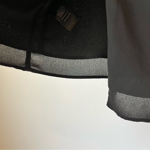 Babaton Maddox Blouse Size S - Picture 6 of 9